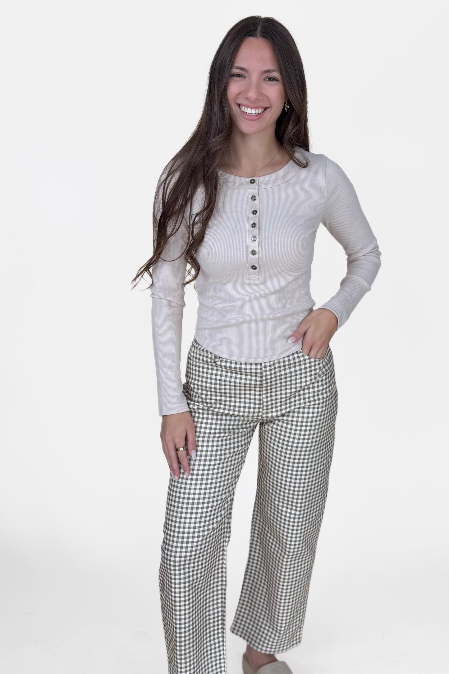 Abby Fitted Ribbed Henley