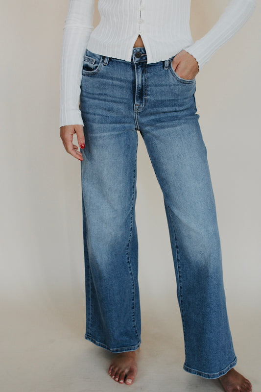 Hidden High Rise Wide Leg Jean