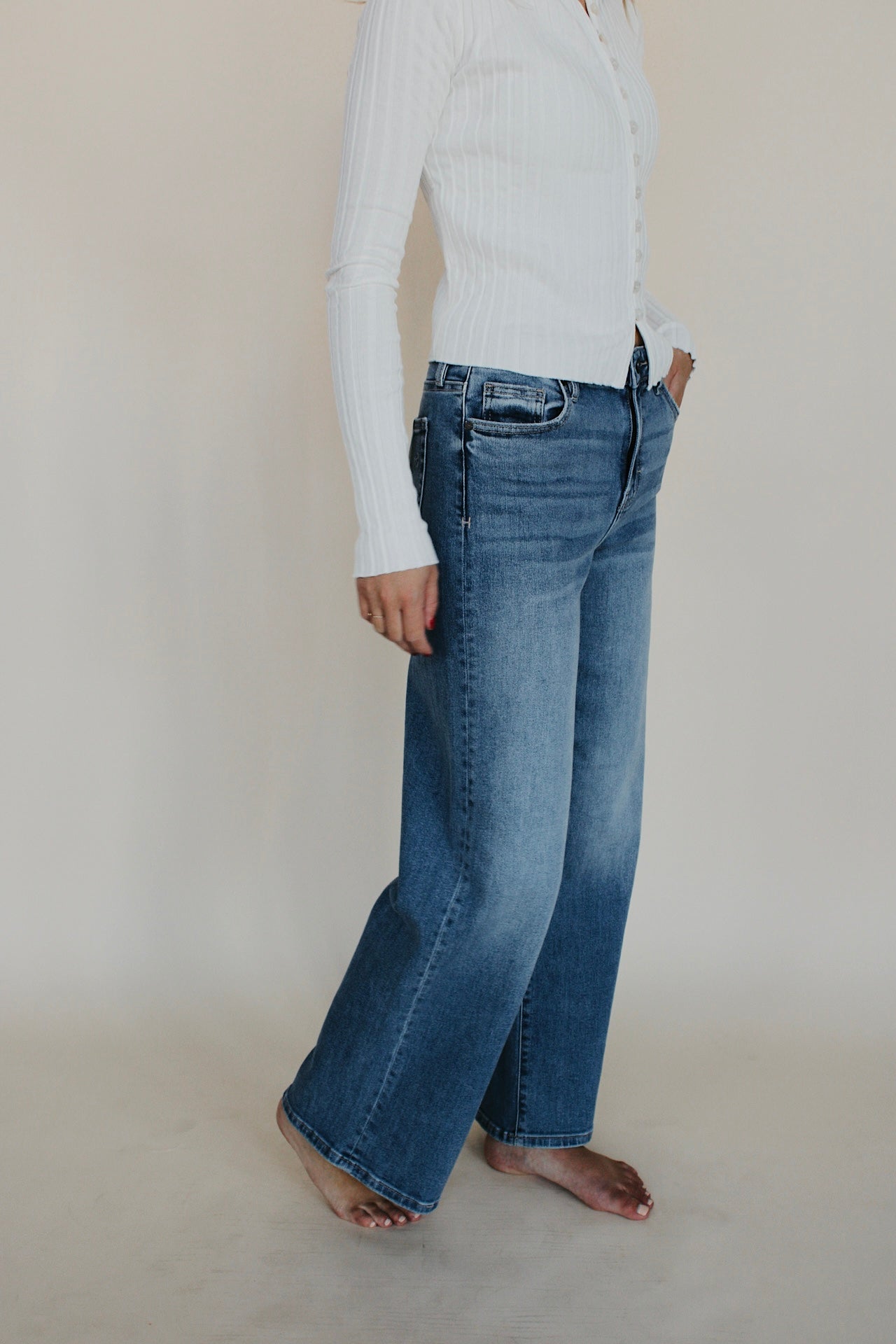 Hidden High Rise Wide Leg Jean