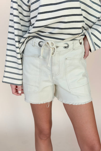 Saylor Hem Braid Short