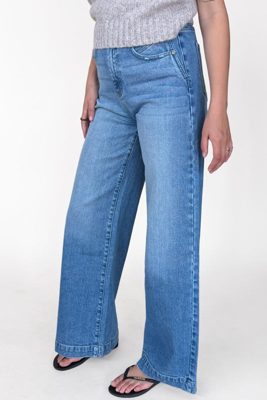Ultra High Rise Wide Leg Jean