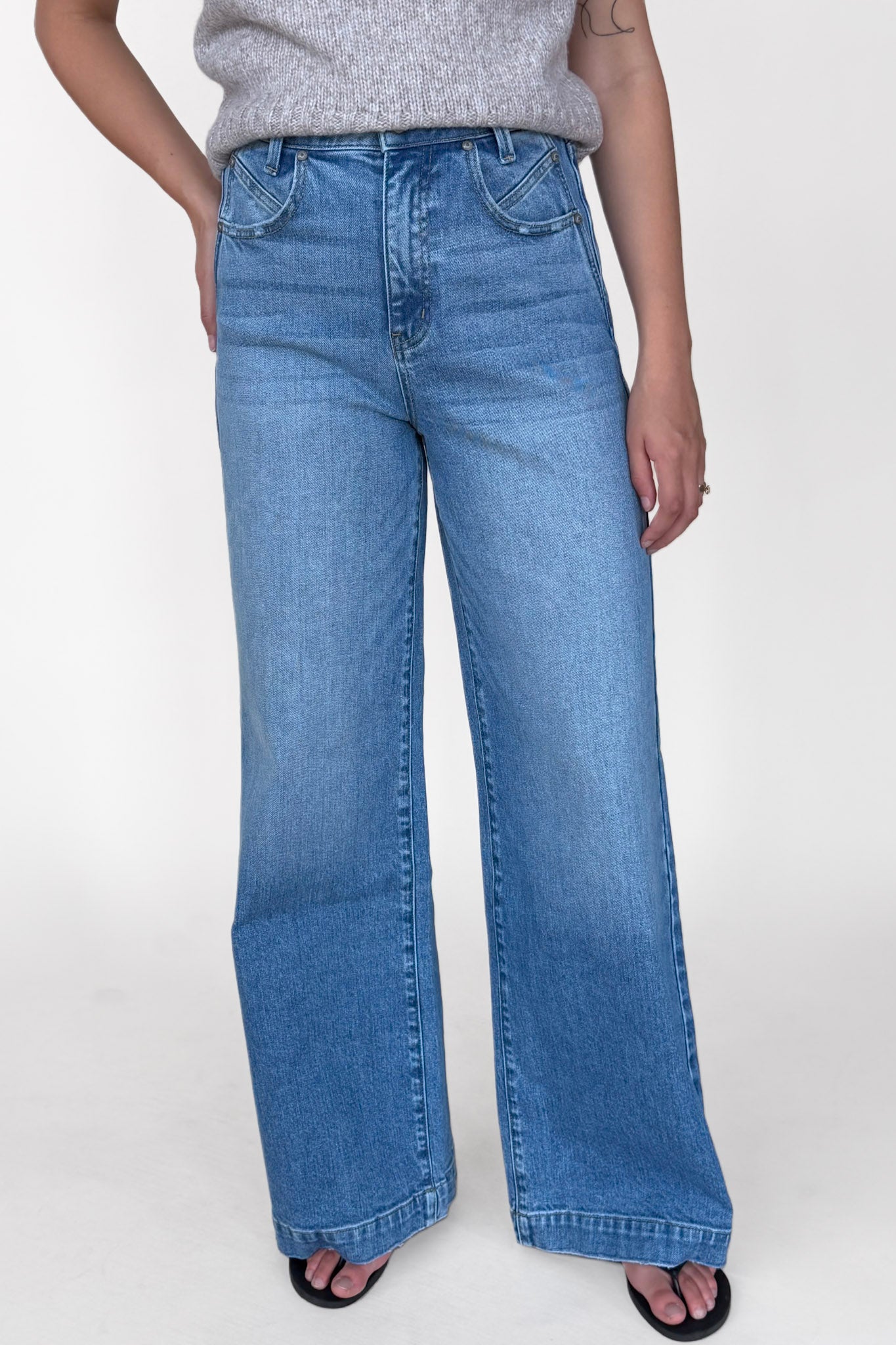 Ultra High Rise Wide Leg Jean