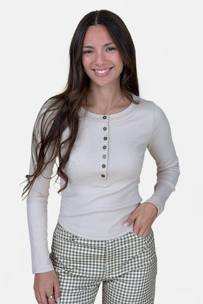 Abby Fitted Ribbed Henley
