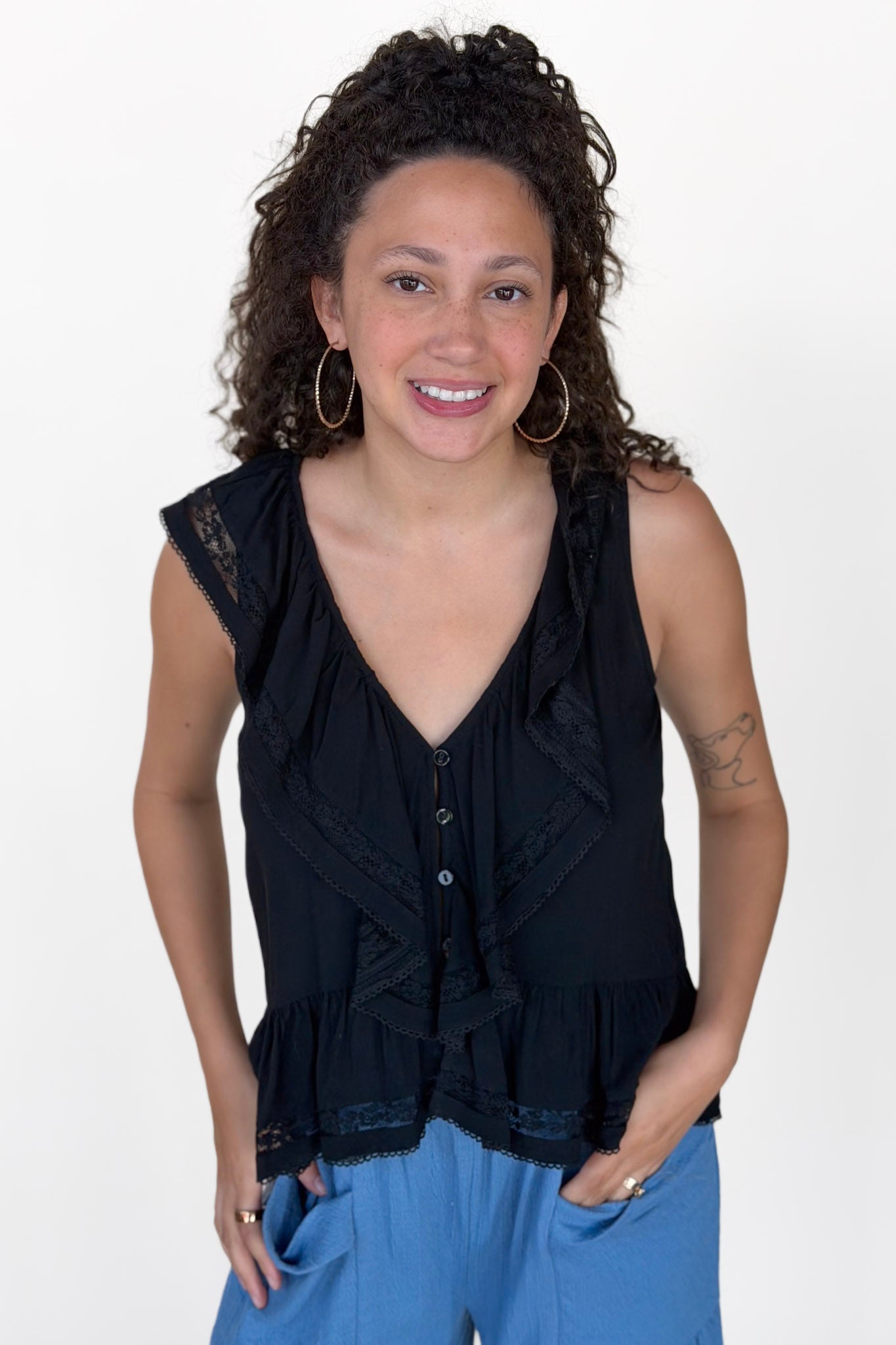 Tori Ruffle Sleeveless Blouse