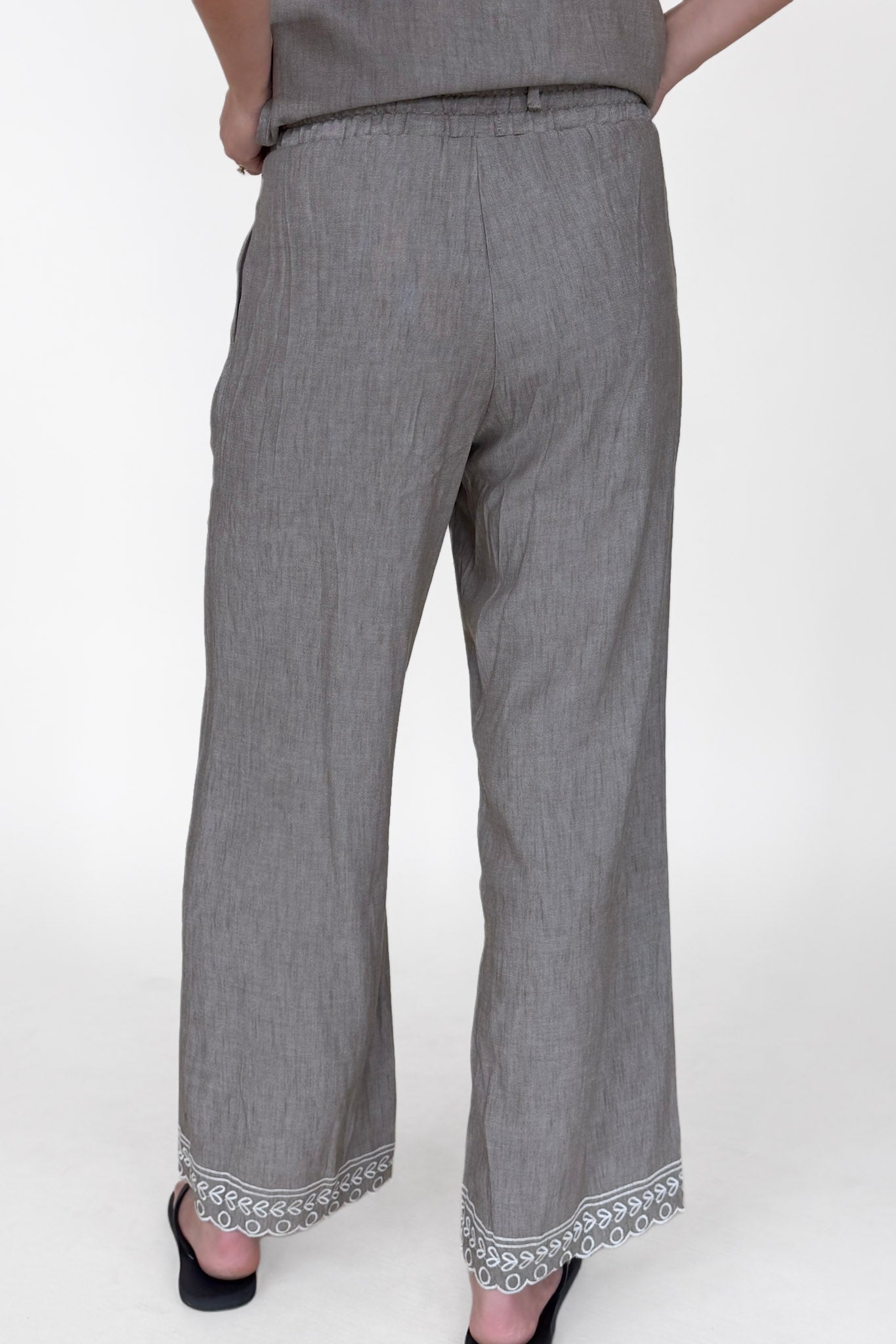 Sloane Embroidered Pant