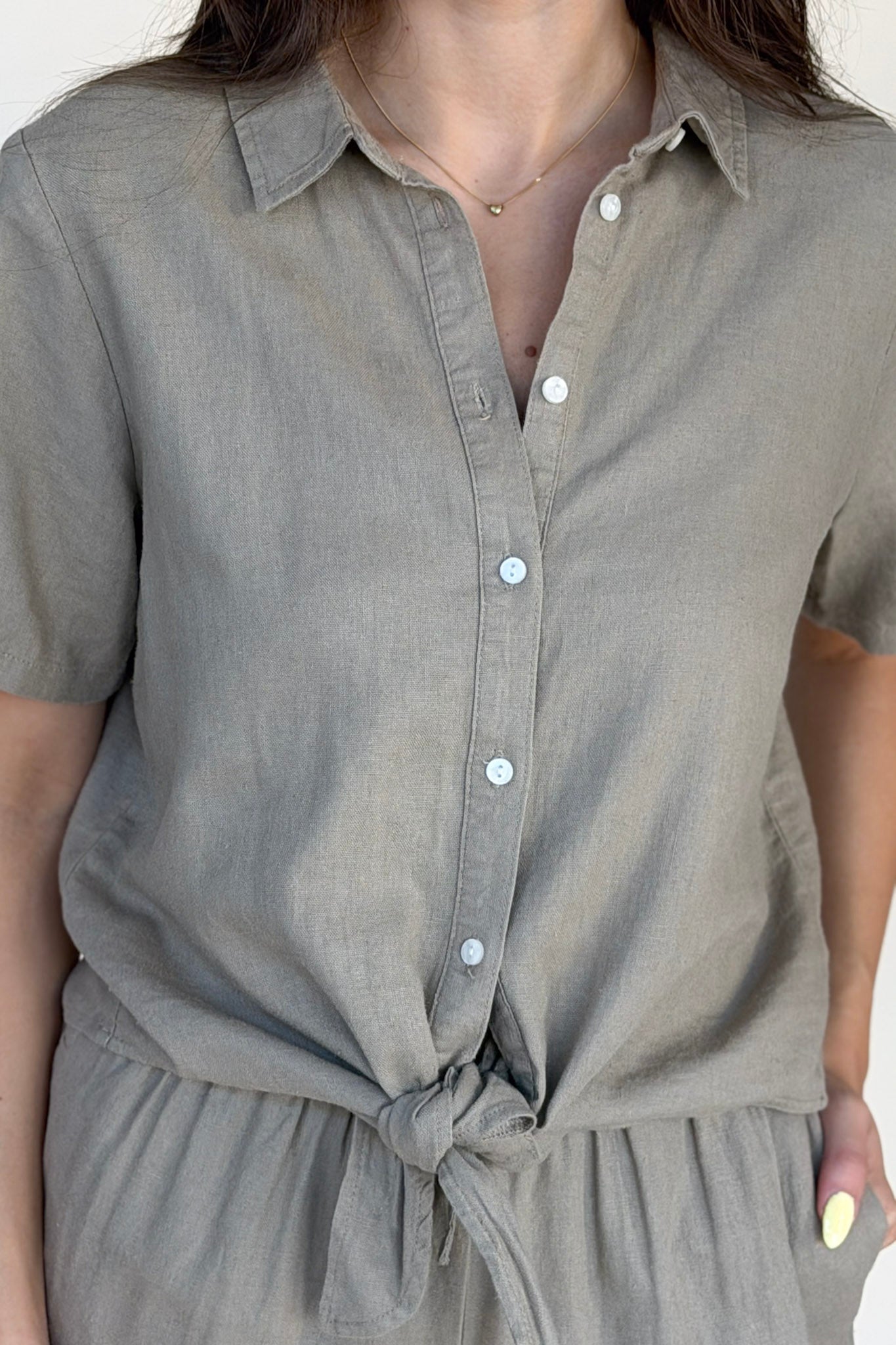 Brett Linen Tie Blouse