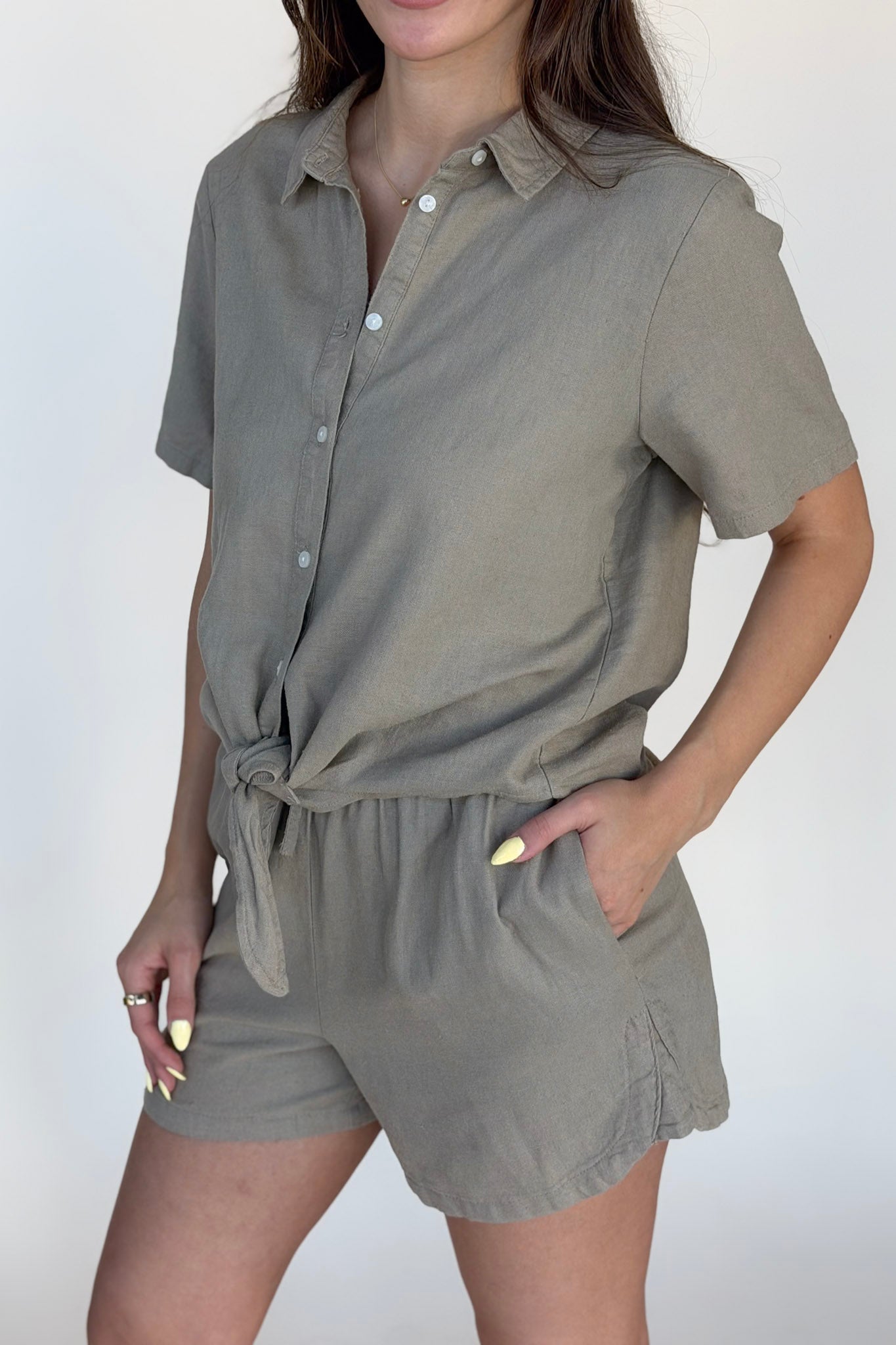 Brett Linen Tie Blouse