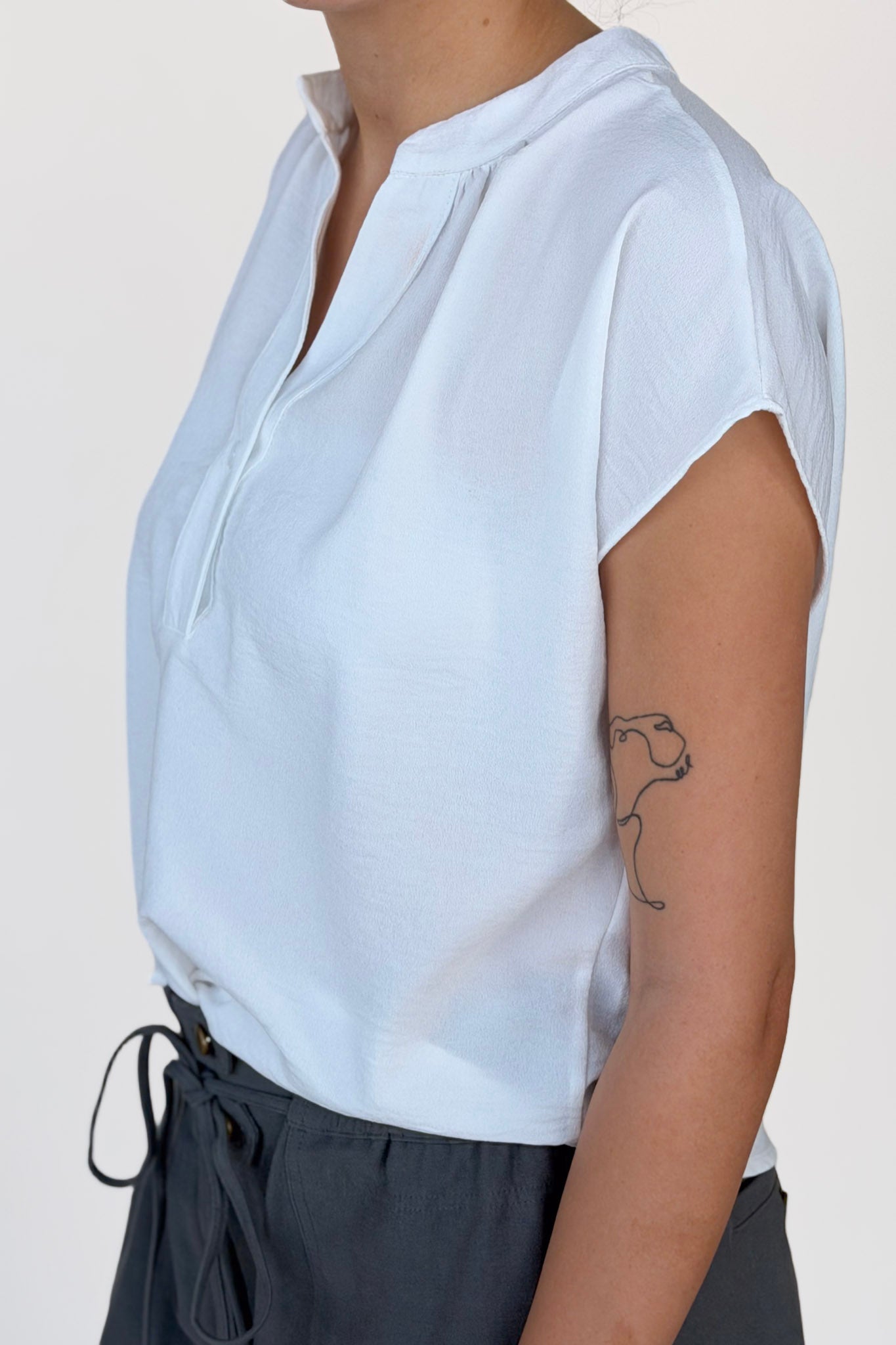 Brett Henley Blouse