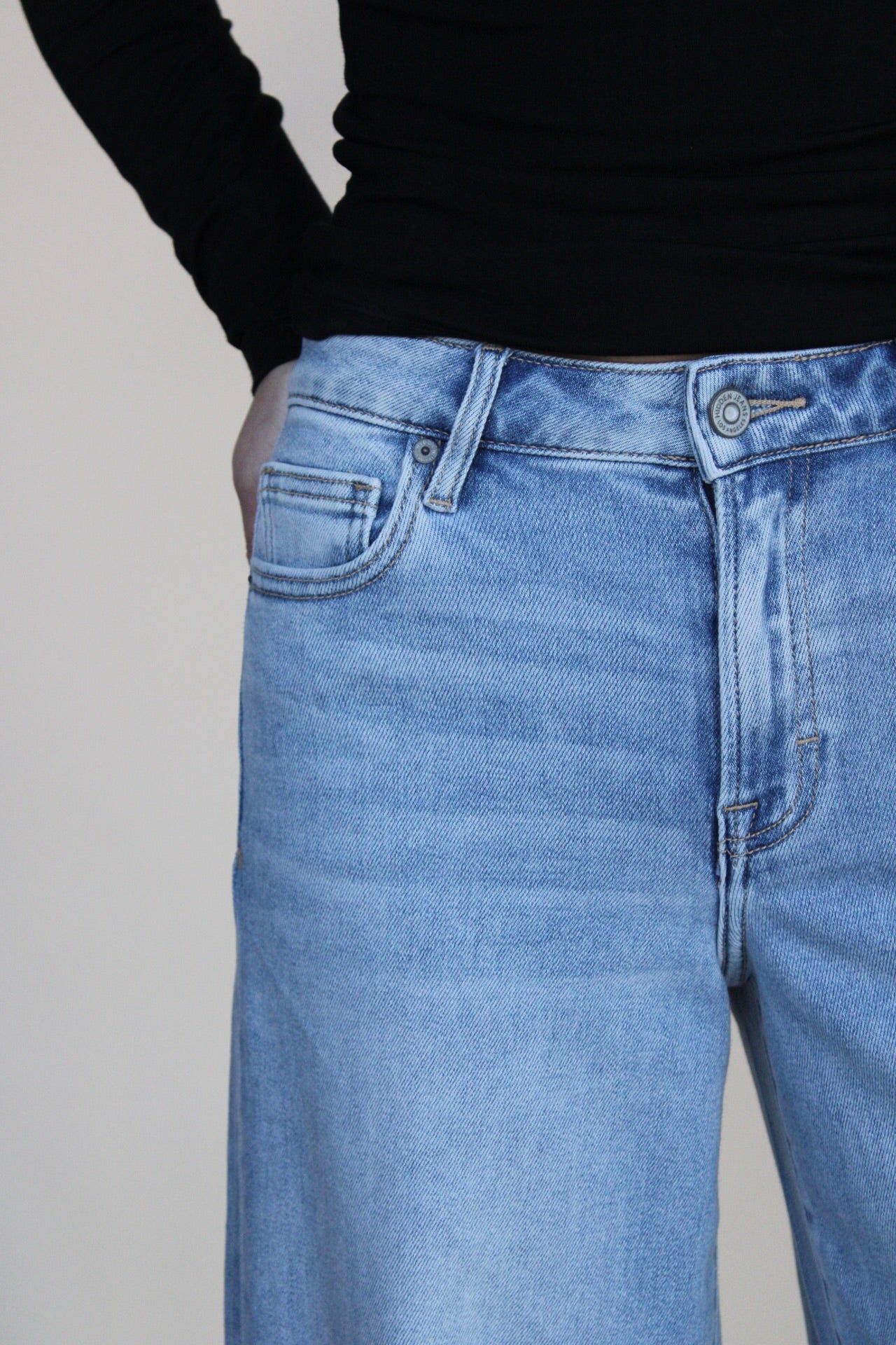 Hidden Wide Leg Jeans