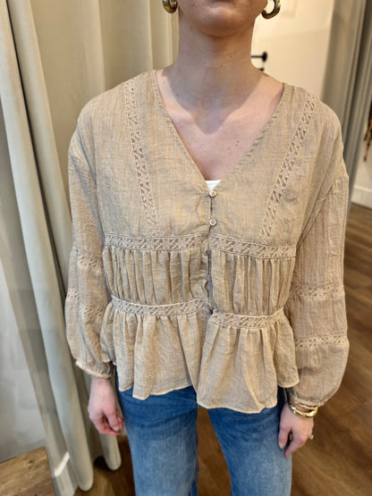 Baylee Ruffle Blouse