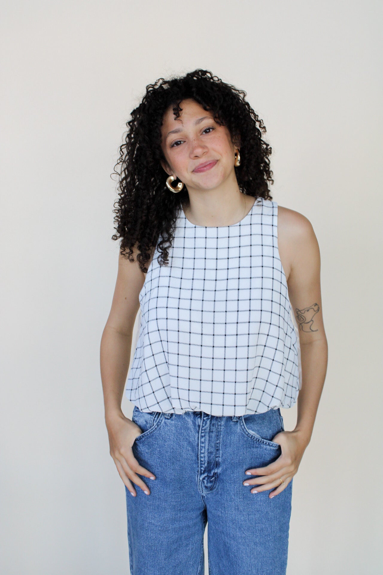 Allie Grid Bubble Hem Top