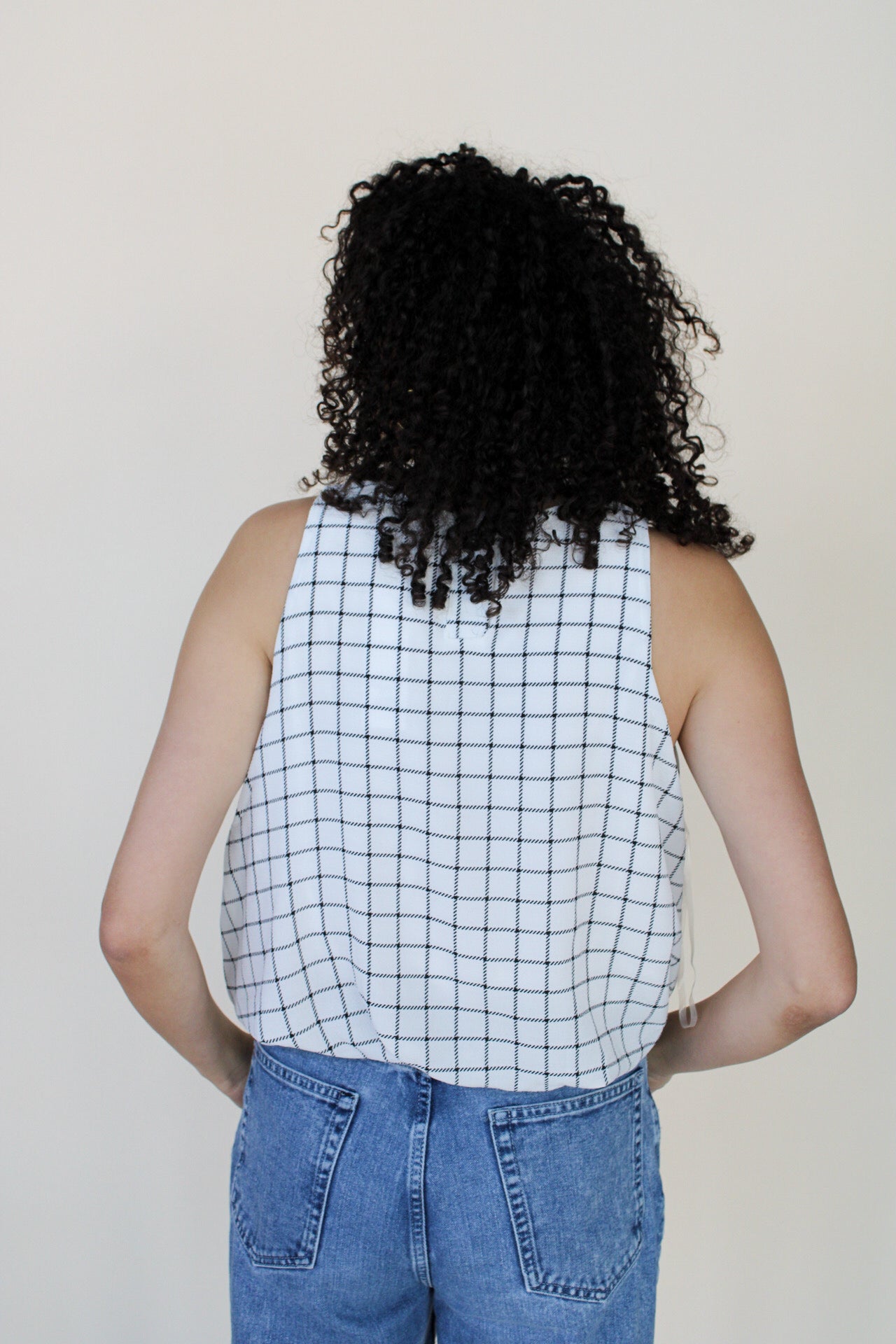 Allie Grid Bubble Hem Top