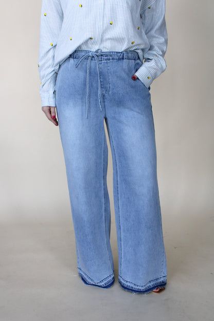 Tavia Pant