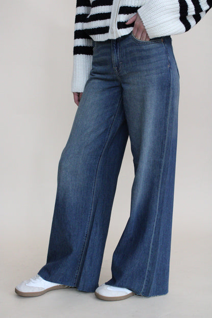 Hidden Vintage Wide Leg Jean