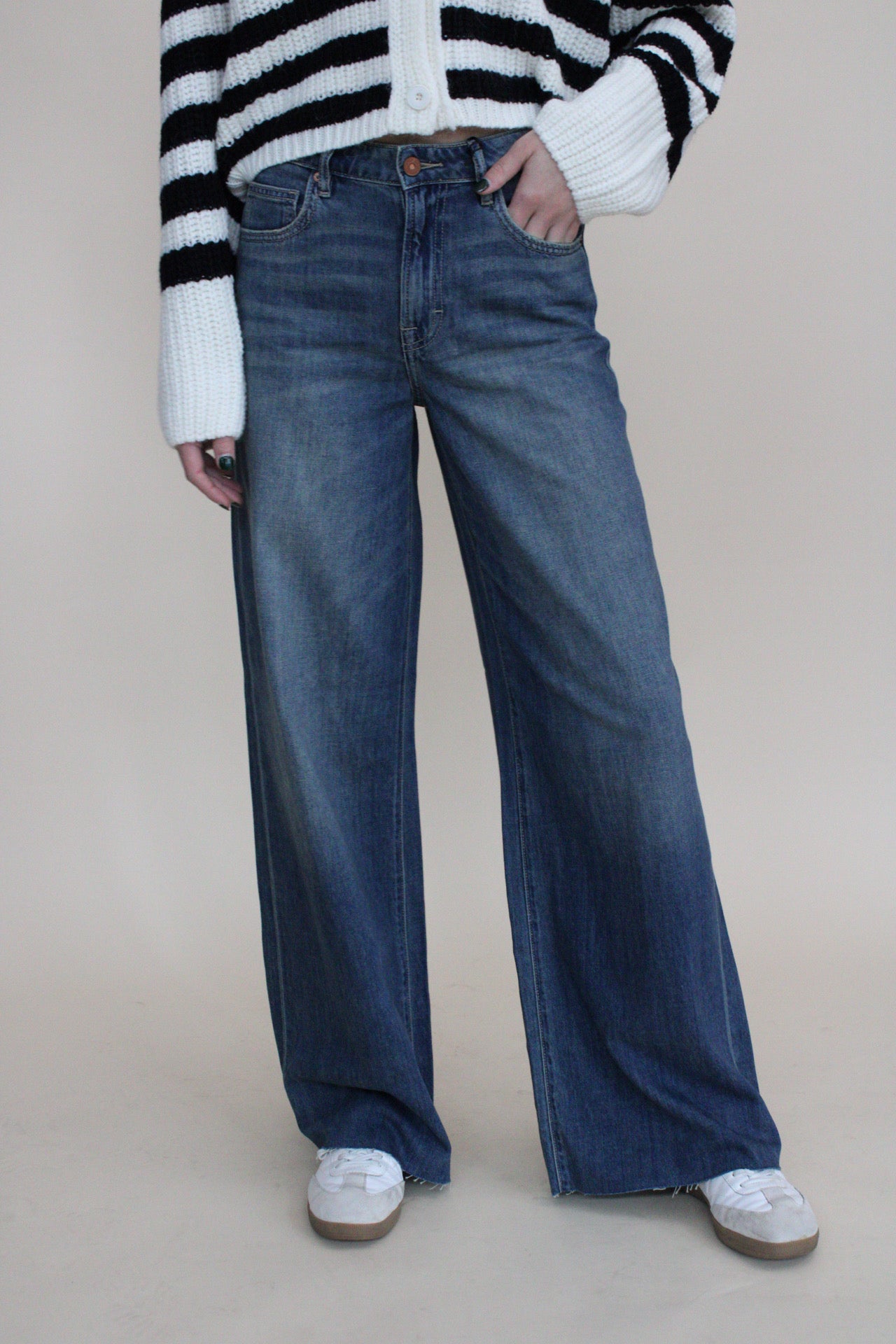 Hidden Vintage Wide Leg Jean