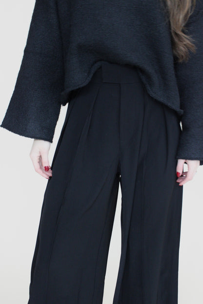 Britton Pleated Pant