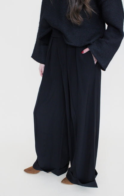 Britton Pleated Pant