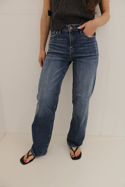 Hidden High Rise Classic Straight Jean