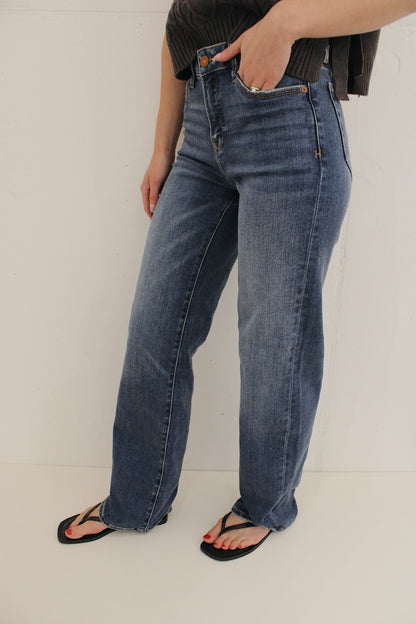 Hidden High Rise Classic Straight Jean