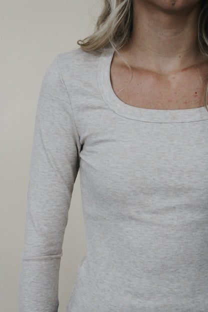 Basic Scoop Neck Long Sleeve